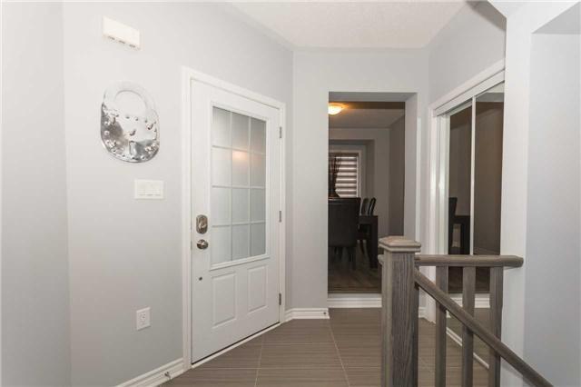 307 Yates Dr, House semidetached with 3 bedrooms, 3 bathrooms and 1 parking in Milton ON | Image 2
