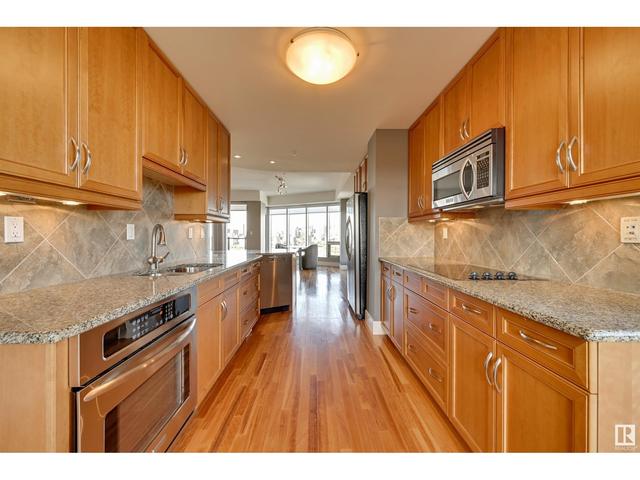 602 - 10035 Saskatchewan Dr Nw, Condo with 2 bedrooms, 2 bathrooms and 2 parking in Edmonton AB | Image 17