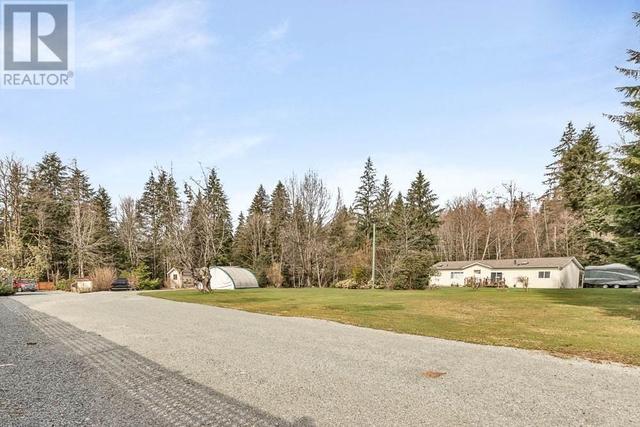 12954 Mill Street, House detached with 3 bedrooms, 2 bathrooms and 10 parking in Maple Ridge BC | Image 3