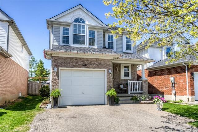 140 Mcmeeken Drive, House detached with 3 bedrooms, 2 bathrooms and 3 parking in Cambridge ON | Image 1