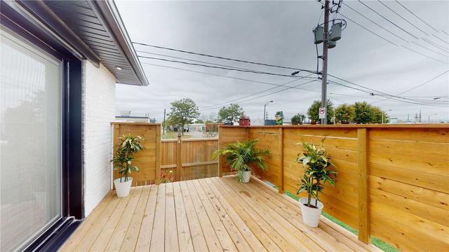 2 Warnica Ave, House detached with 3 bedrooms, 4 bathrooms and 4 parking in Toronto ON | Image 30