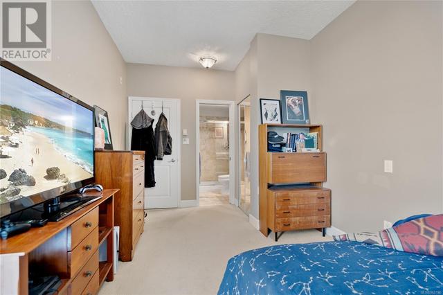 305 - 1831 Oak Bay Ave, Condo with 2 bedrooms, 2 bathrooms and 1 parking in Victoria BC | Image 14