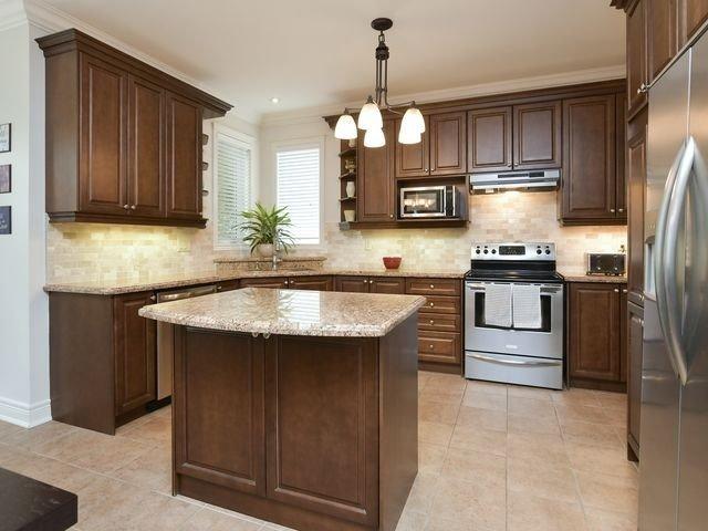 220 Innville Cres, House detached with 4 bedrooms, 5 bathrooms and 6 parking in Oakville ON | Image 39