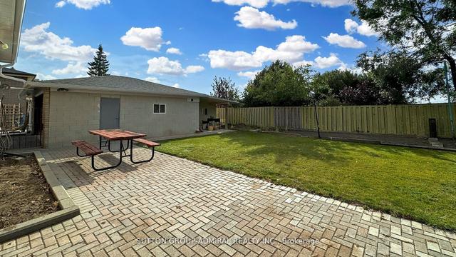 22 Secroft Cres, House detached with 3 bedrooms, 2 bathrooms and 8 parking in Toronto ON | Image 26
