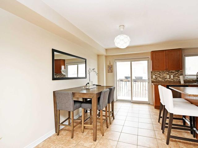 793 Candlestick Circ, House attached with 3 bedrooms, 4 bathrooms and 2 parking in Mississauga ON | Image 10