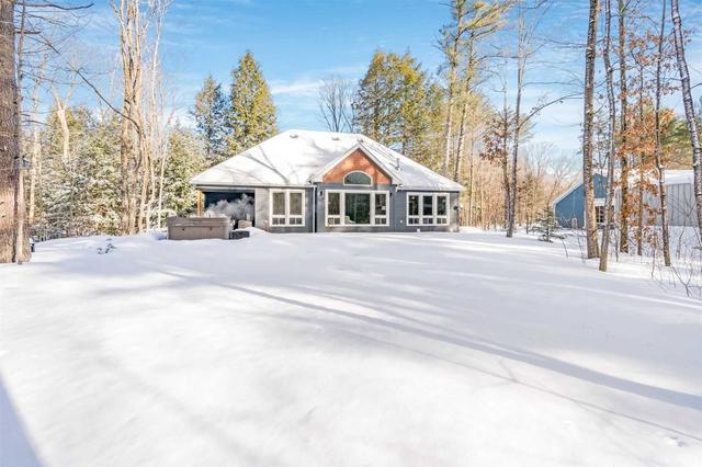 1033 Picard Lane, House detached with 3 bedrooms, 2 bathrooms and 8 parking in Gravenhurst ON | Image 14