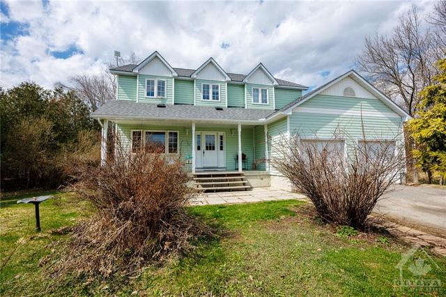 2508 Sixth Line, House detached with 4 bedrooms, 3 bathrooms and 10 parking in Beckwith ON | Image 2