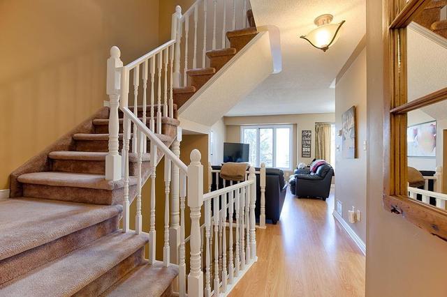 15 Vermont Meadows, Townhouse with 3 bedrooms, 2 bathrooms and 3 parking in Petawawa ON | Image 12
