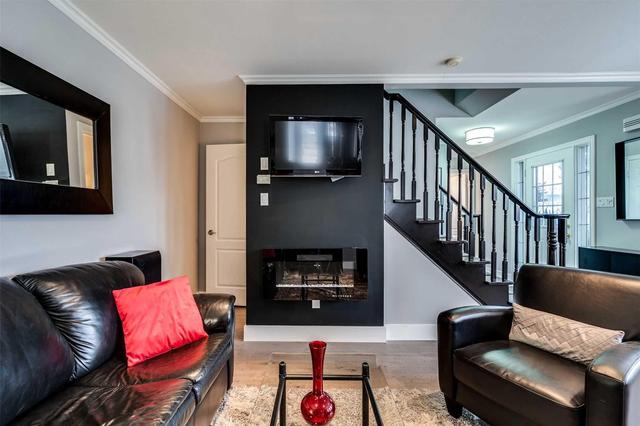 1 - 963 King Rd, Townhouse with 2 bedrooms, 3 bathrooms and 3 parking in Burlington ON | Image 13