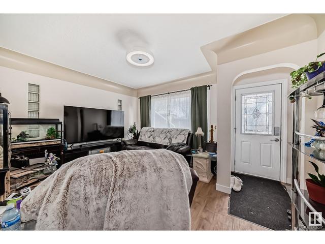 6056 106 St Nw, House detached with 4 bedrooms, 2 bathrooms and 6 parking in Edmonton AB | Image 4
