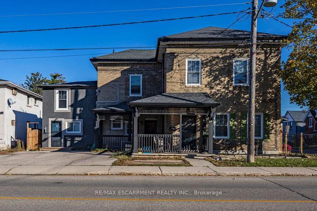 107 Murray St, House detached with 4 bedrooms, 4 bathrooms and 5 parking in Brantford ON | Image 1