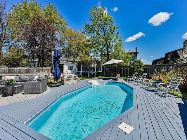 6939 Shelter Bay Rd, House detached with 3 bedrooms, 2 bathrooms and 5 parking in Mississauga ON | Image 26
