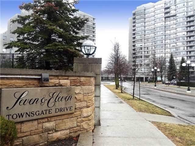 410 - 7 Townsgate Dr, Condo with 2 bedrooms, 2 bathrooms and 1 parking in Vaughan ON | Image 1