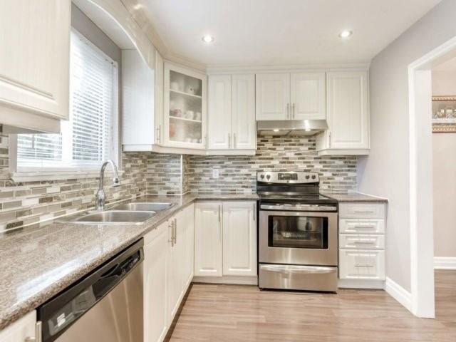 50 Guildford Cres, Townhouse with 3 bedrooms, 3 bathrooms and 1 parking in Brampton ON | Image 8