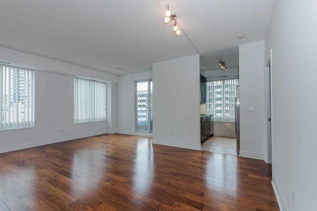 1606 - 35 Balmuto St, Condo with 2 bedrooms, 2 bathrooms and 1 parking in Toronto ON | Image 18