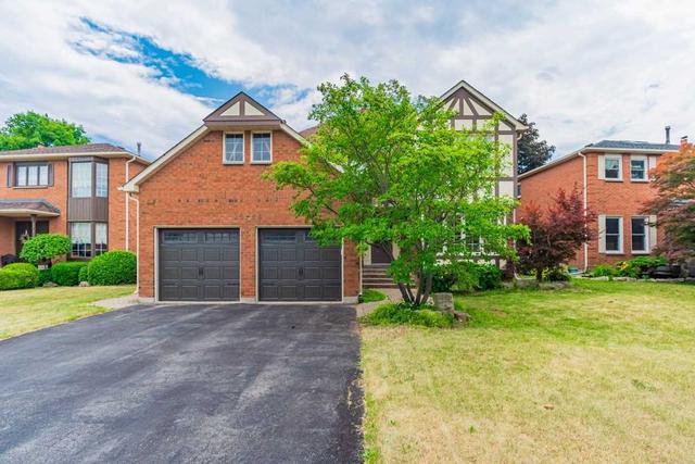 2048 Grand Blvd, House detached with 4 bedrooms, 3 bathrooms and 4 parking in Oakville ON | Card Image