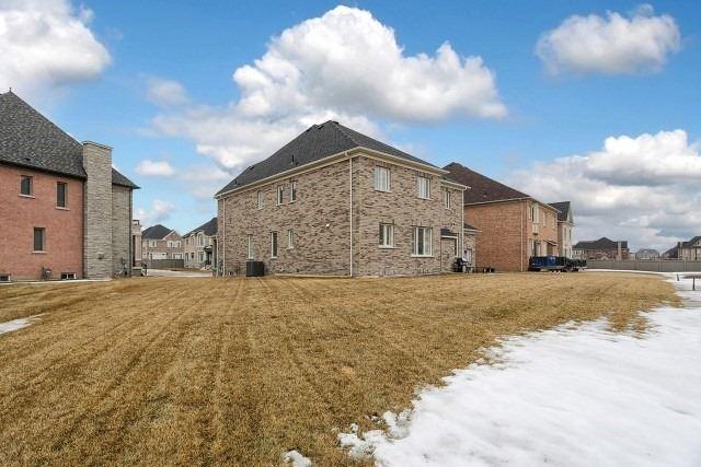 24 Foothills Cres, House detached with 4 bedrooms, 4 bathrooms and 4 parking in Brampton ON | Image 20