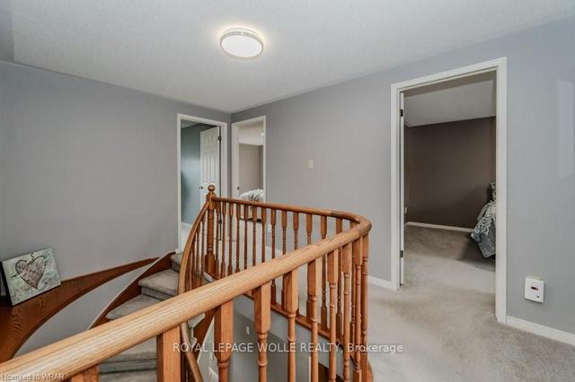 10 Parsons Crt, House detached with 4 bedrooms, 4 bathrooms and 6 parking in Kitchener ON | Image 15