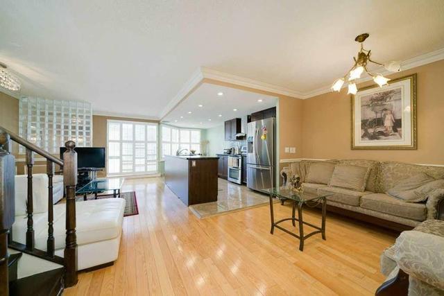 Th 811 - 188 Bonis Ave, Townhouse with 3 bedrooms, 3 bathrooms and 1 parking in Toronto ON | Image 19