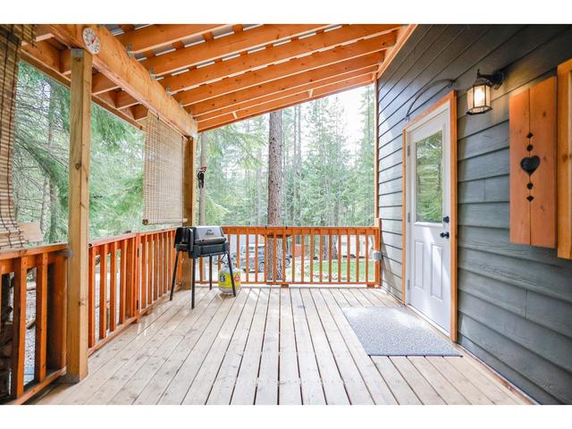 5745 Longbeach Road, House detached with 0 bedrooms, 0 bathrooms and 6 parking in Central Kootenay E BC | Image 17
