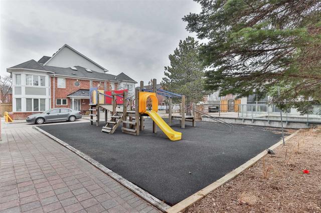 121 - 18 Clark Ave W, Townhouse with 2 bedrooms, 3 bathrooms and 2 parking in Vaughan ON | Image 18