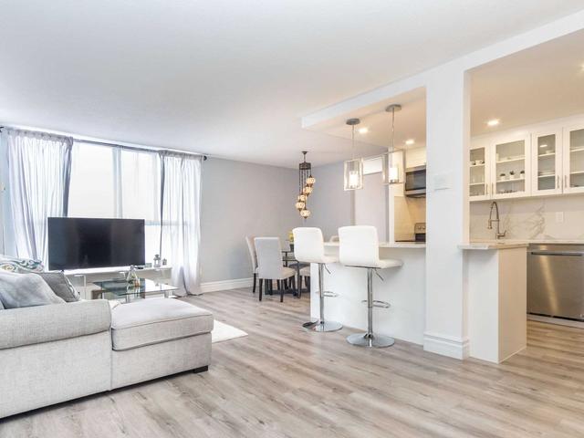 1609 - 3170 Kirwin Ave, Condo with 2 bedrooms, 2 bathrooms and 1 parking in Mississauga ON | Image 35
