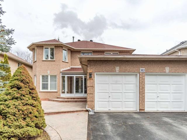 303 Rhodes Circ, House detached with 4 bedrooms, 4 bathrooms and 6 parking in Newmarket ON | Card Image