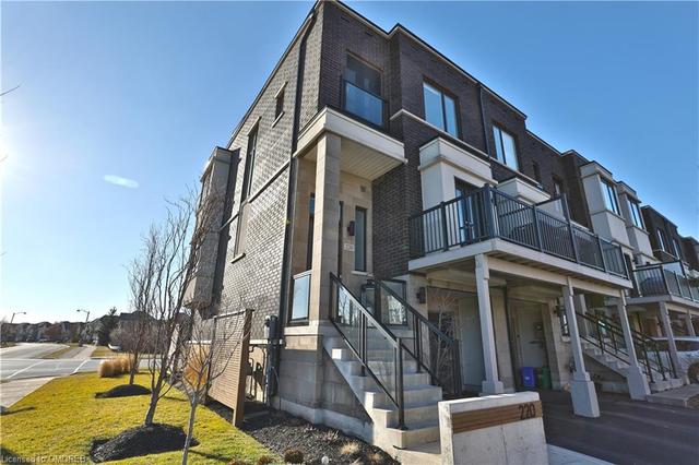 220 Vellwood Common, House attached with 3 bedrooms, 2 bathrooms and 2 parking in Oakville ON | Image 1