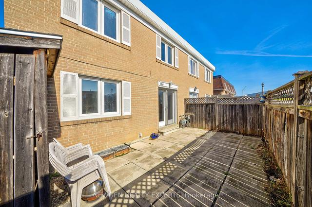 52 - 166 Town House Cres N, Townhouse with 3 bedrooms, 2 bathrooms and 2 parking in Brampton ON | Image 35