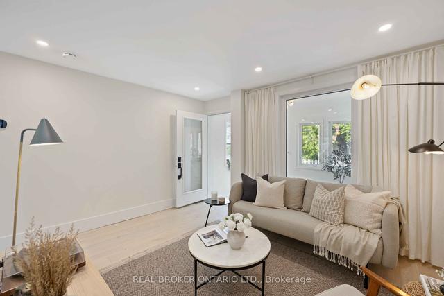 1087 Woodbine Ave, House semidetached with 3 bedrooms, 2 bathrooms and 0 parking in Toronto ON | Image 36