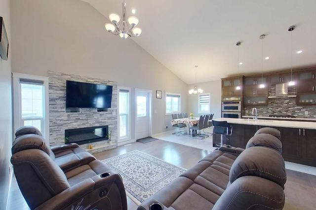 129 Prospect Bay, House detached with 5 bedrooms, 4 bathrooms and 4 parking in Wood Buffalo AB | Image 15