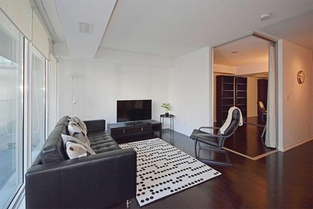 733 - 111 Elizabeth St, Condo with 2 bedrooms, 2 bathrooms and 1 parking in Toronto ON | Image 20