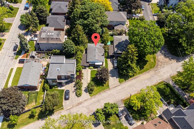 23 Appledale Rd, House detached with 3 bedrooms, 1 bathrooms and 4 parking in Toronto ON | Image 21