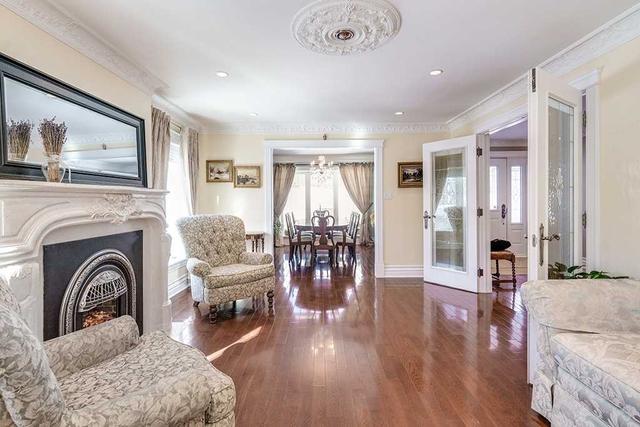 1975 Innisfil Heights Cres, House detached with 4 bedrooms, 4 bathrooms and 9 parking in Innisfil ON | Image 31