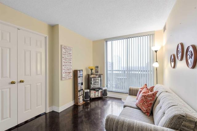 Ph08 - 5 Lisa St, Condo with 3 bedrooms, 2 bathrooms and 1 parking in Brampton ON | Image 17