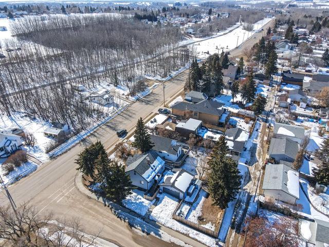 5104 47 Avenue, House detached with 3 bedrooms, 1 bathrooms and 2 parking in Sylvan Lake AB | Image 34
