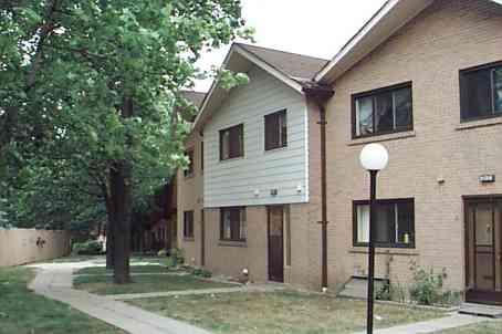 03 - 60 Grandravine Dr, Townhouse with 3 bedrooms, 2 bathrooms and null parking in Toronto ON | Image 1