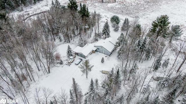 1206 Dickie Lake Road W, House detached with 2 bedrooms, 1 bathrooms and 12 parking in Lake of Bays ON | Image 35