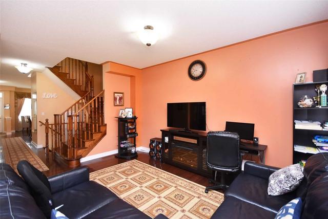 19 Nutwood Way, House attached with 3 bedrooms, 4 bathrooms and 3 parking in Brampton ON | Image 38
