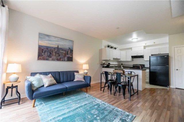 Th27 - 36 Gibson Ave, Condo with 2 bedrooms, 1 bathrooms and 1 parking in Toronto ON | Image 4