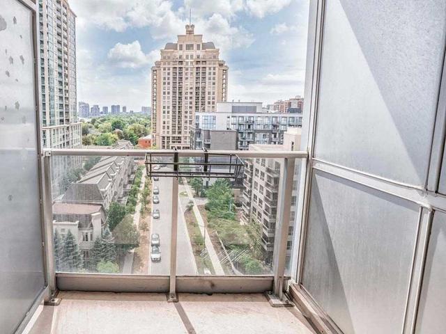 1114 - 2 Rean Dr, Condo with 1 bedrooms, 1 bathrooms and 1 parking in Toronto ON | Image 3