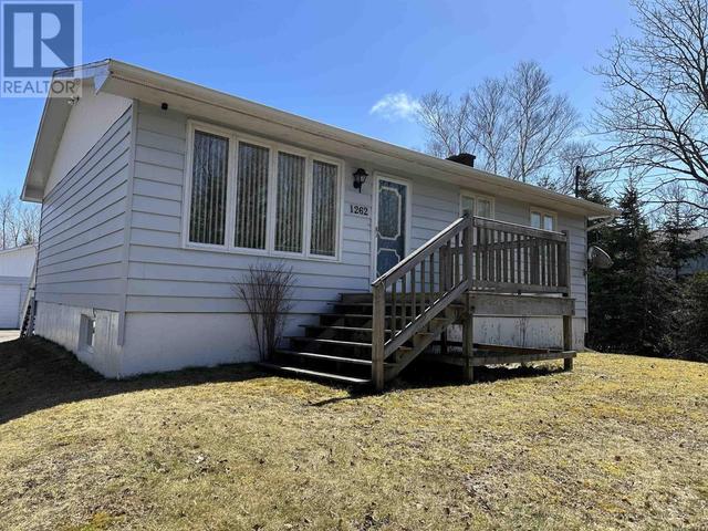 1262 Lingan Road, House detached with 4 bedrooms, 2 bathrooms and null parking in Cape Breton NS | Image 1