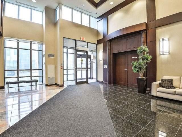 809 - 335 Rathburn Rd W, Condo with 2 bedrooms, 2 bathrooms and 1 parking in Mississauga ON | Image 2
