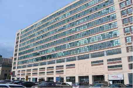 839 - 155 Dalhousie St, Condo with 2 bedrooms, 1 bathrooms and 1 parking in Toronto ON | Image 1