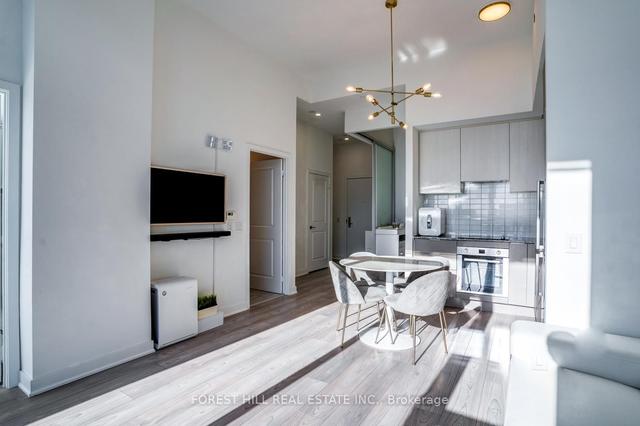 915 - 120 Parliament St, Condo with 2 bedrooms, 2 bathrooms and 1 parking in Toronto ON | Image 4
