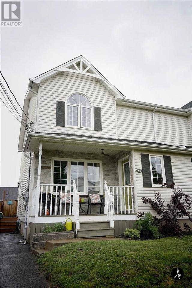 42 Martindale, House semidetached with 3 bedrooms, 1 bathrooms and null parking in Moncton NB | Card Image