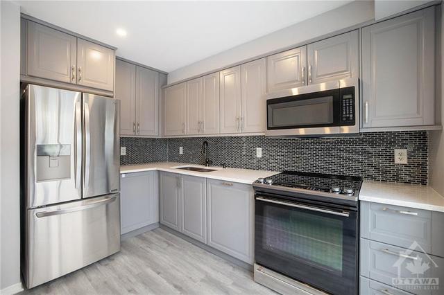 244 Opus Street, Townhouse with 3 bedrooms, 2 bathrooms and 3 parking in Ottawa ON | Image 12