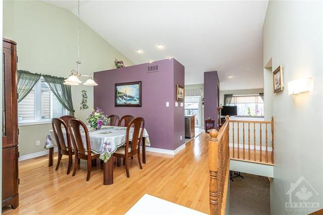 329 Nestleton Street, House detached with 3 bedrooms, 3 bathrooms and 6 parking in Ottawa ON | Image 3