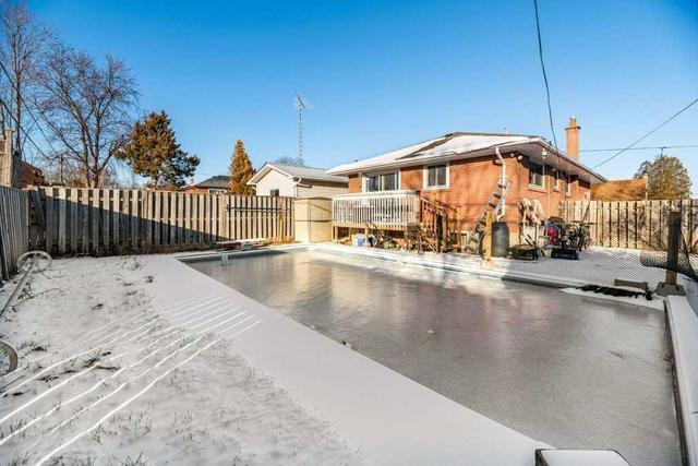 1330 Minden St, House detached with 3 bedrooms, 2 bathrooms and 2 parking in Oshawa ON | Image 13