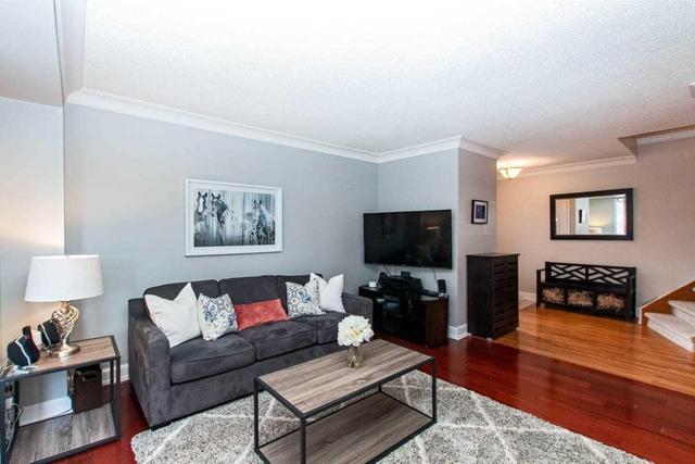 86 Swennen Dr, House detached with 4 bedrooms, 3 bathrooms and 4 parking in Brampton ON | Image 5